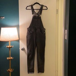 Levi’s black overalls, size XS
